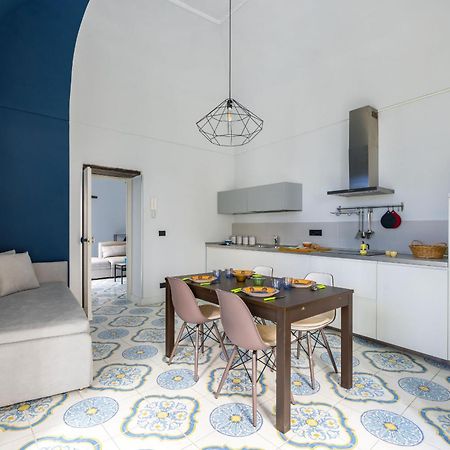 Leticia'S Apartment By Wonderful Italy Napoli Eksteriør bilde